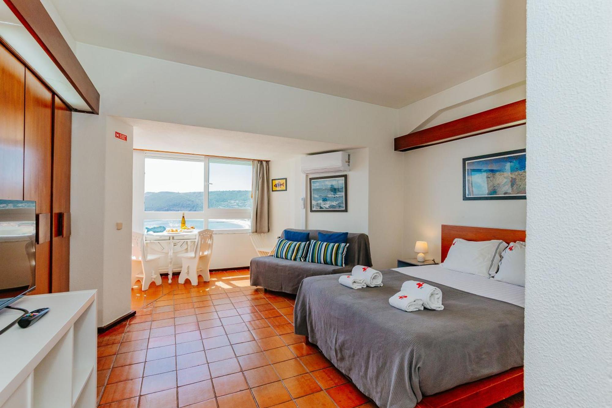 Rent4Rest - Sesimbra Ocean View Studio Exterior foto